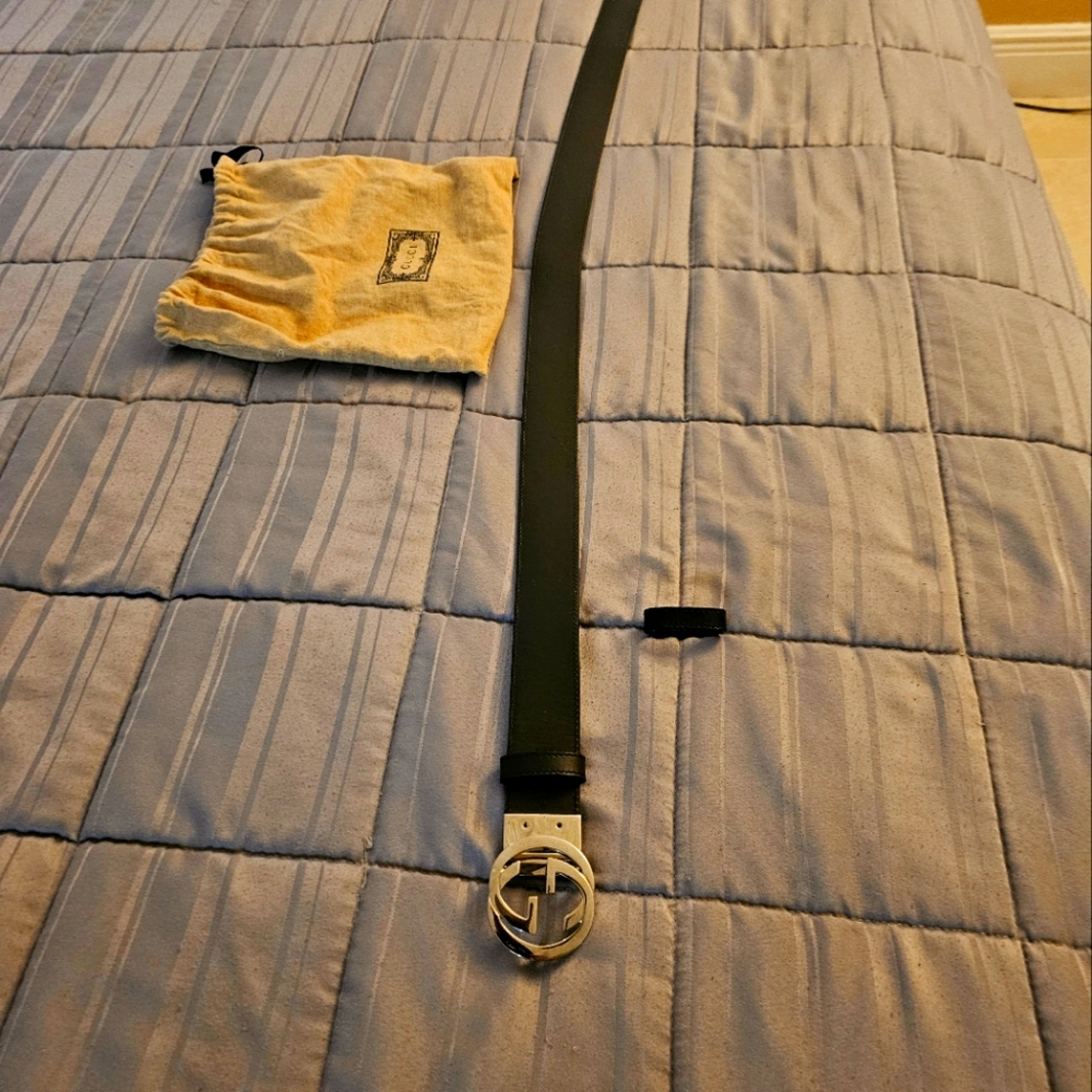 A Gucci belt